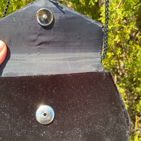 Small Black Vintage Velour Floral Lace Evening Bag With Strap - Picture 5 of 11